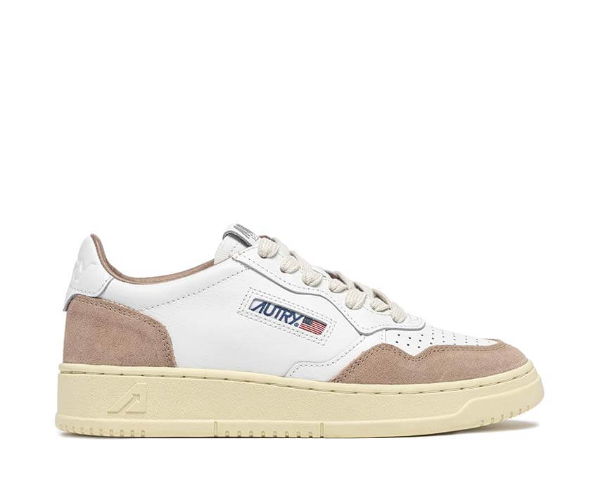 Autry Medalist Low W "Cream White"