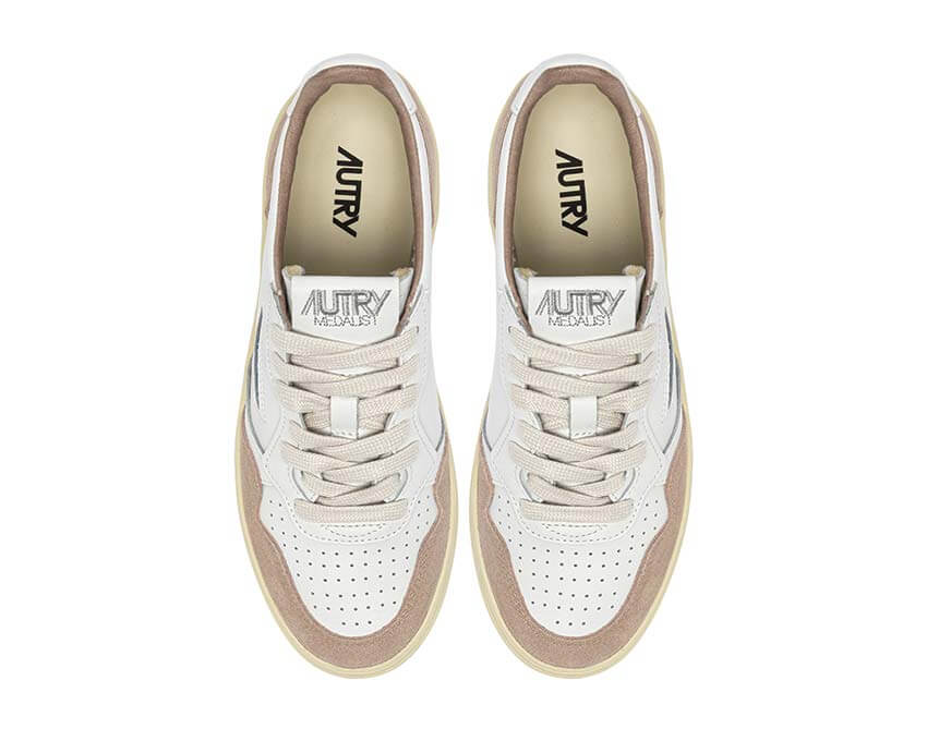 Autry Medalist Low W "Cream White"