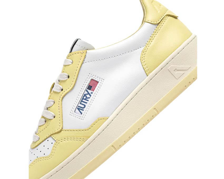 Autry Medalist Low W "White Yellow"