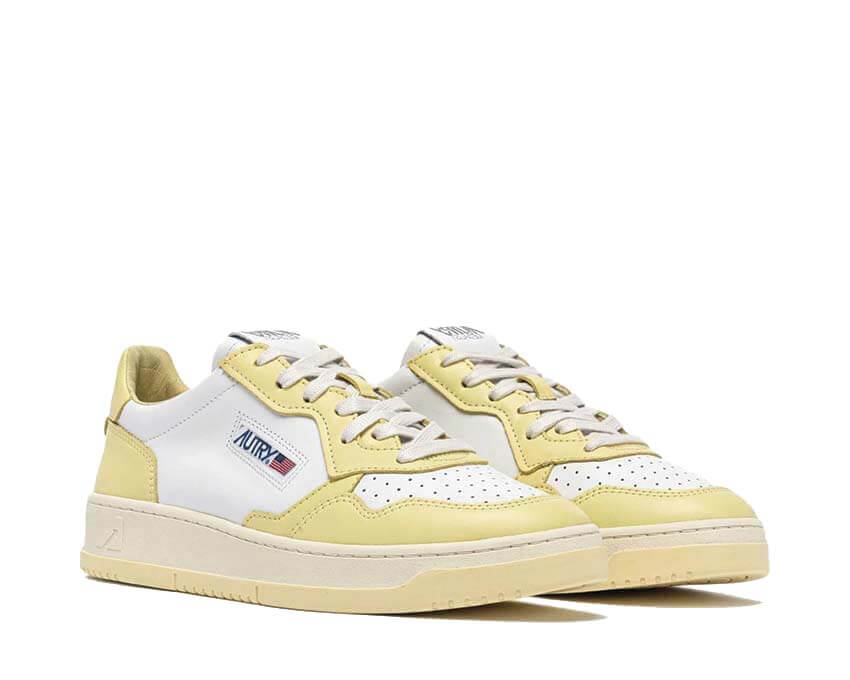 Autry Medalist Low W "White Yellow"