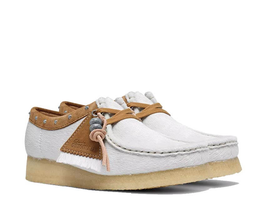 Clarks Wallabee "Off White Interest"