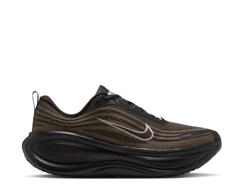 Nike Vomero Plus "Dark Hazel"