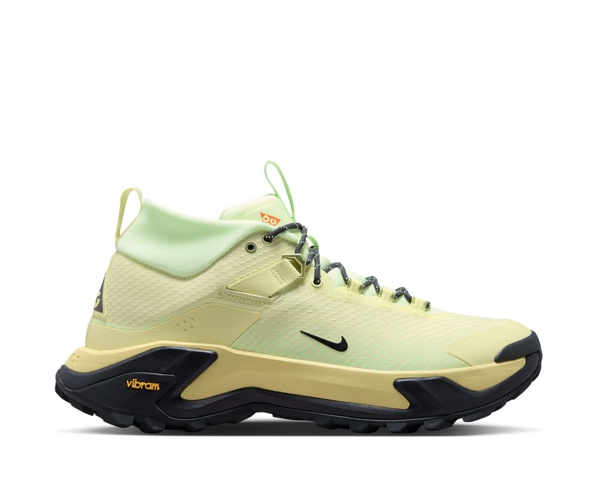 Nike ACG Zegama Hike "Life Lime"