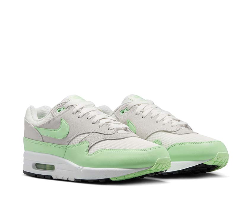 Nike Air Max 1 Essential "Vapor Green"