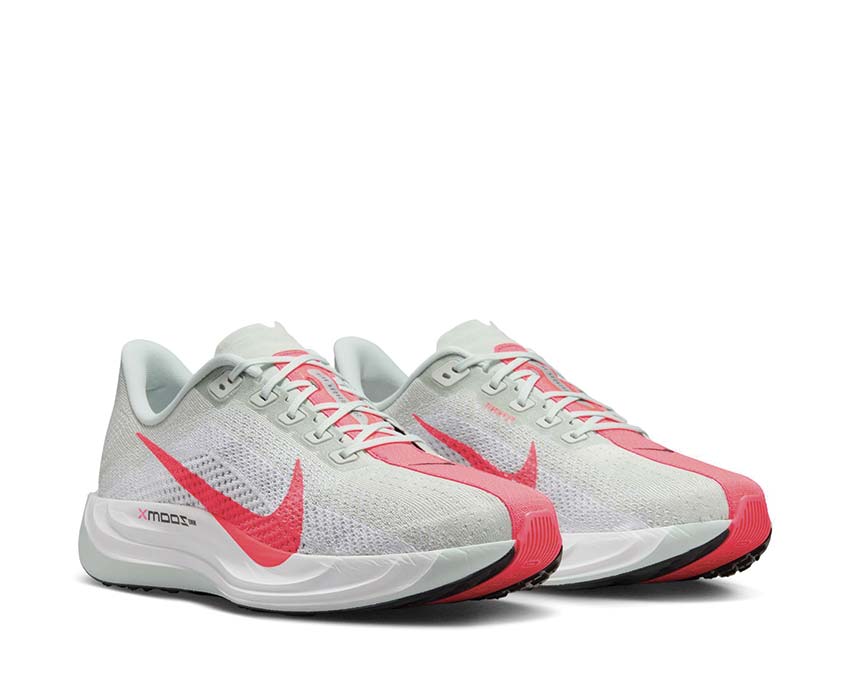 Nike Pegasus Plus
