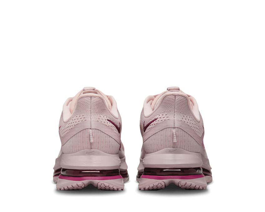 Nike Pegasus Premium W "Silt Red"