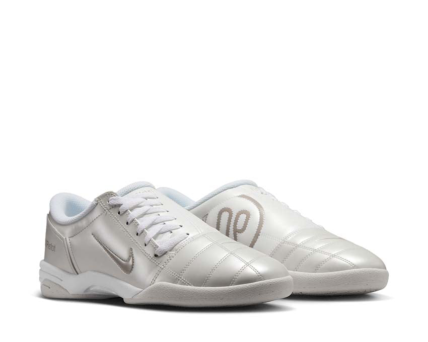 Nike Total 90 "Photon Dust"