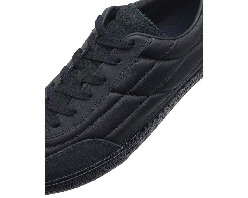 Veja X Arpenteur Panenka "Black"
