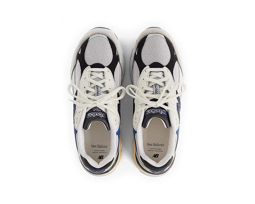 New Balance 990