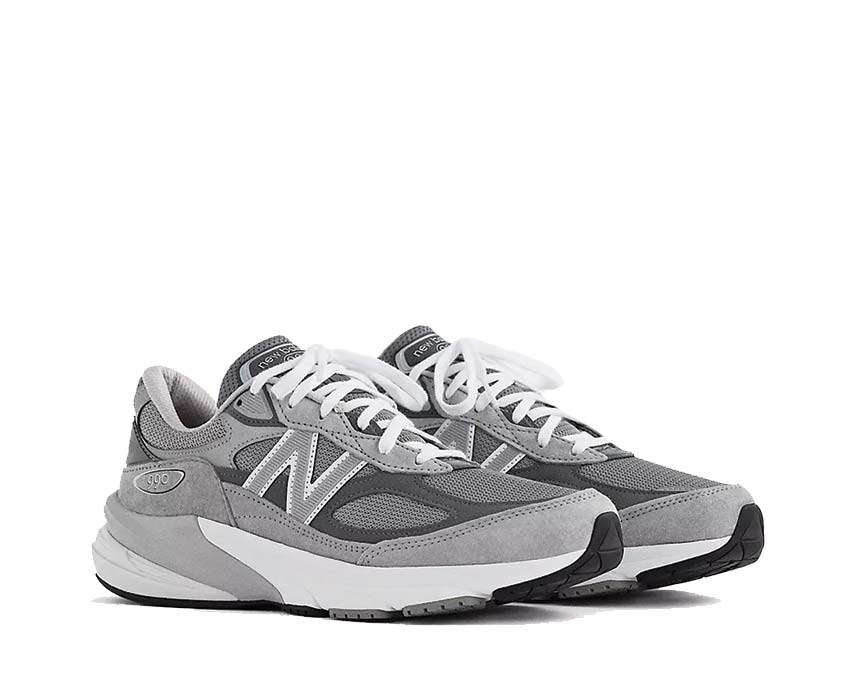 New Balance 990v6