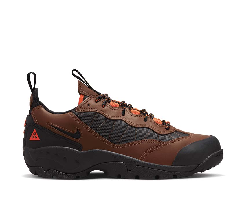 Nike ACG Air Mada