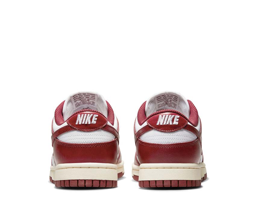 Nike Dunk Low PRM W