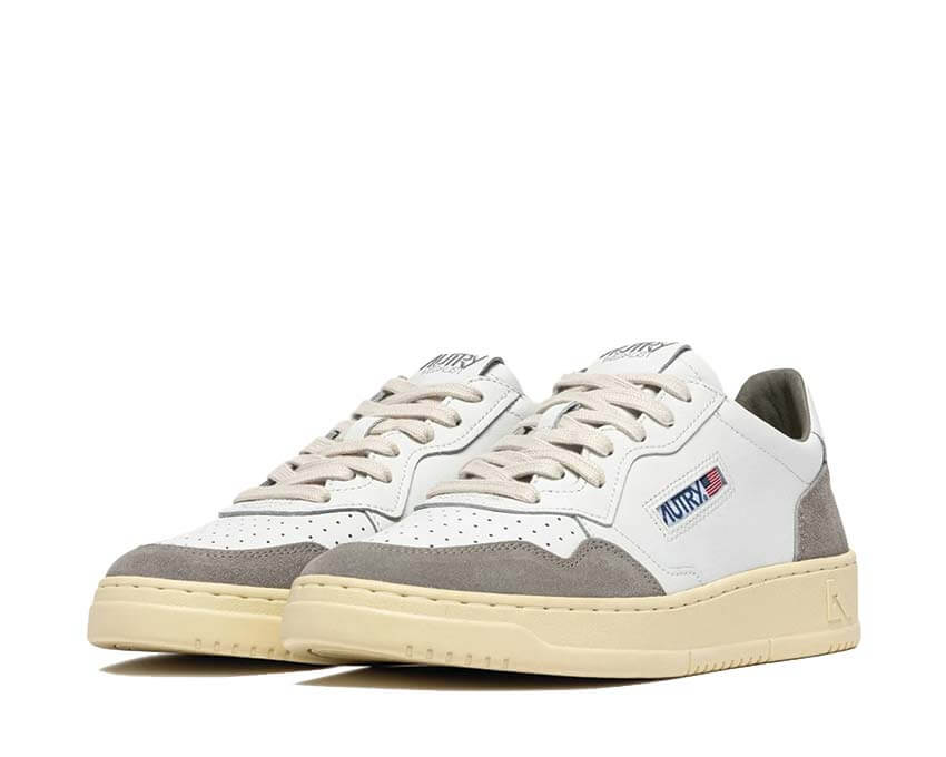 Autry Medalist Low W "White Grey"