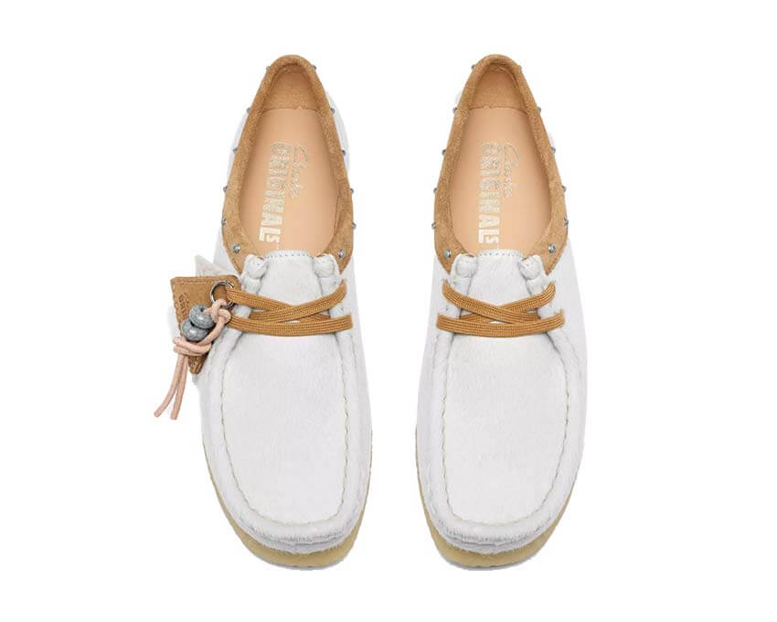 Clarks Wallabee "Off White Interest"