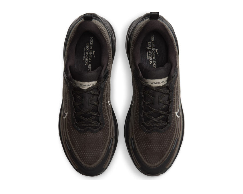 Nike Vomero Plus "Dark Hazel"
