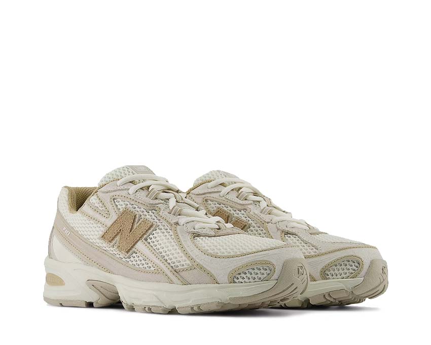 New Balance 740