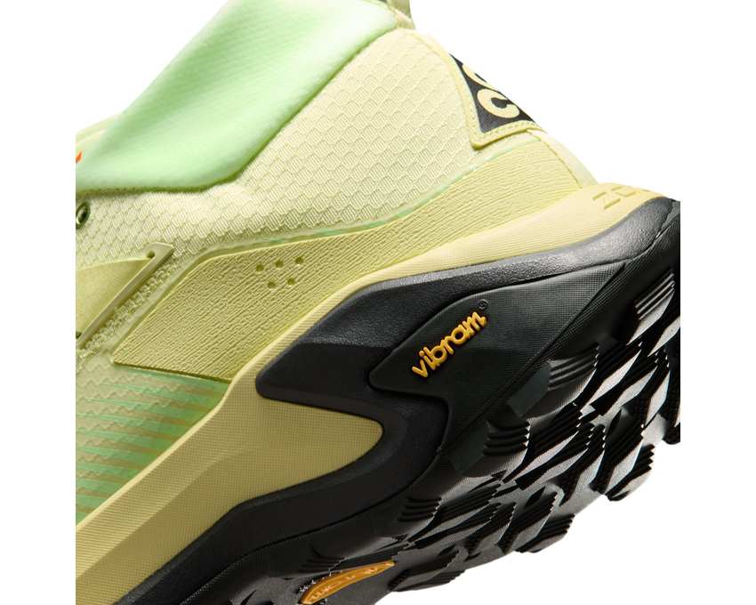 Nike ACG Zegama Hike "Life Lime"