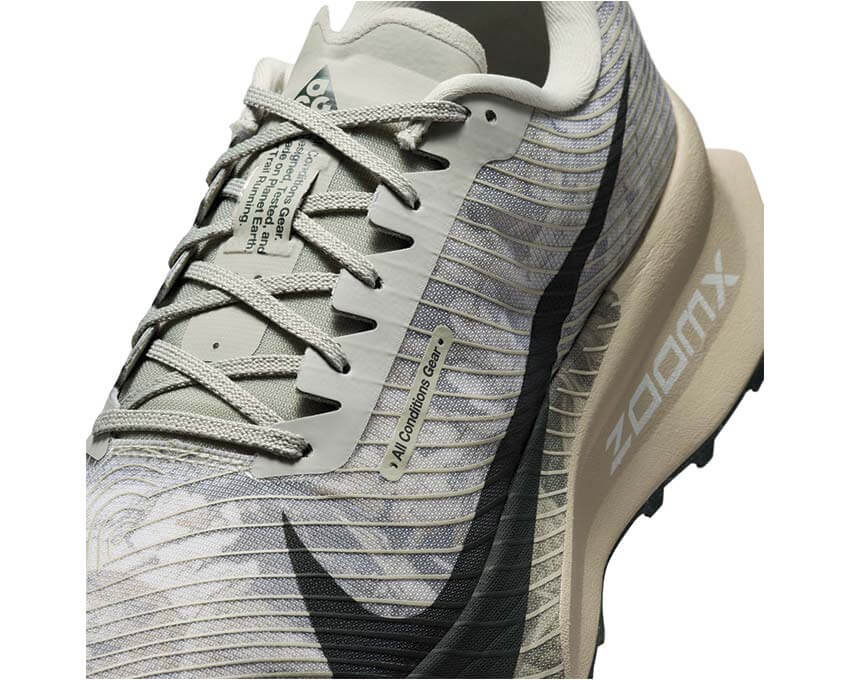 Nike ACG Ultrafly Trail "Chamo Camo"