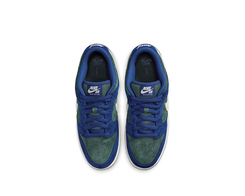 Nike SB Dunk Low Pro