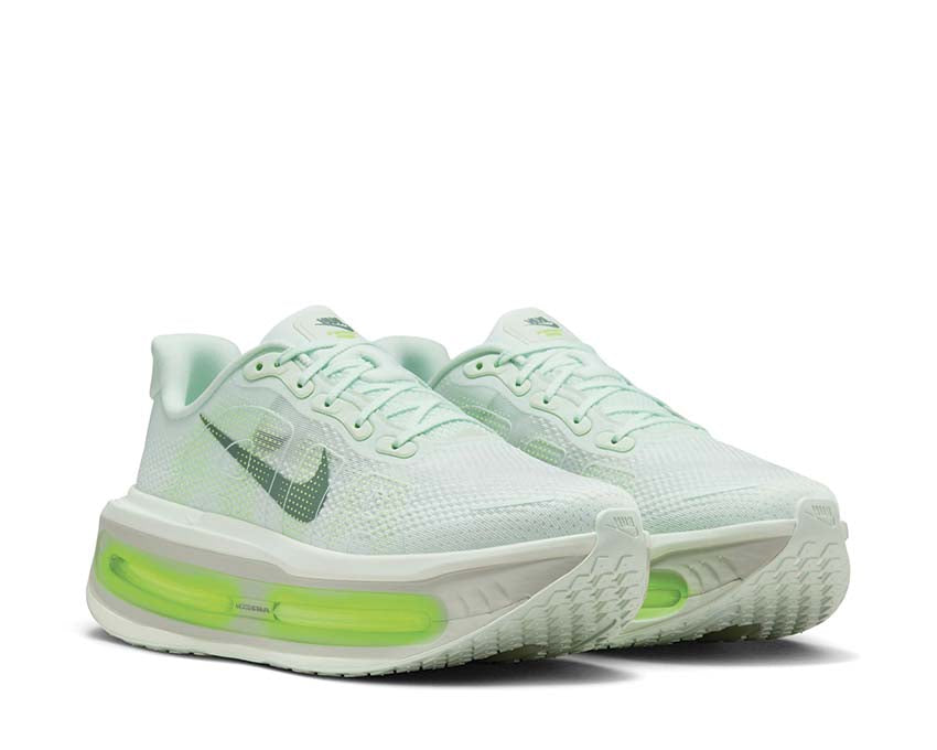 Nike Vomero Premium "Barely Green"