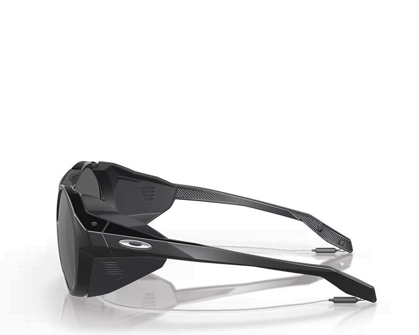 Oakley Clifden