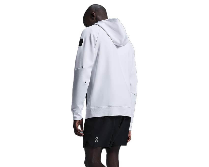 On 7" Core Shorts "Black"