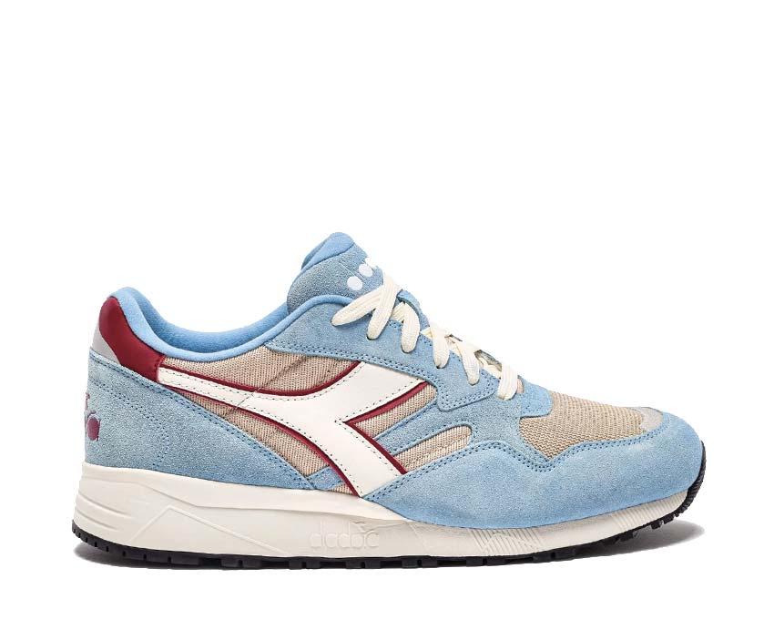 Diadora N902