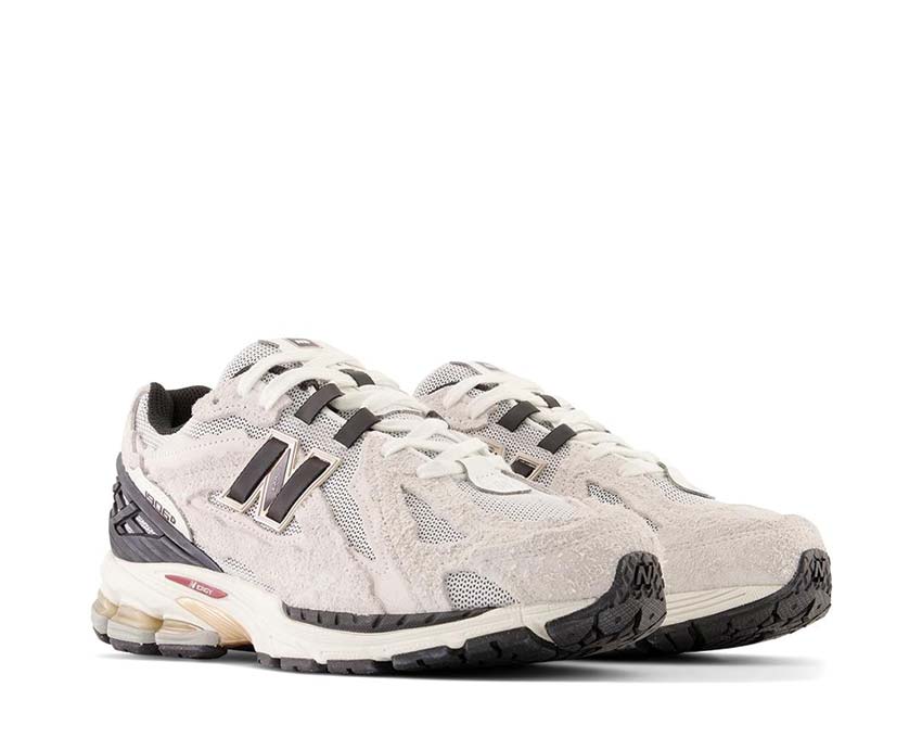 New Balance 1906