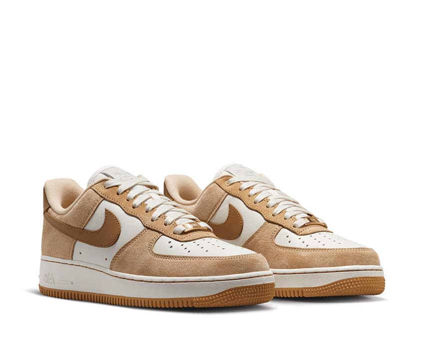 Nike Air Force 1 LXX