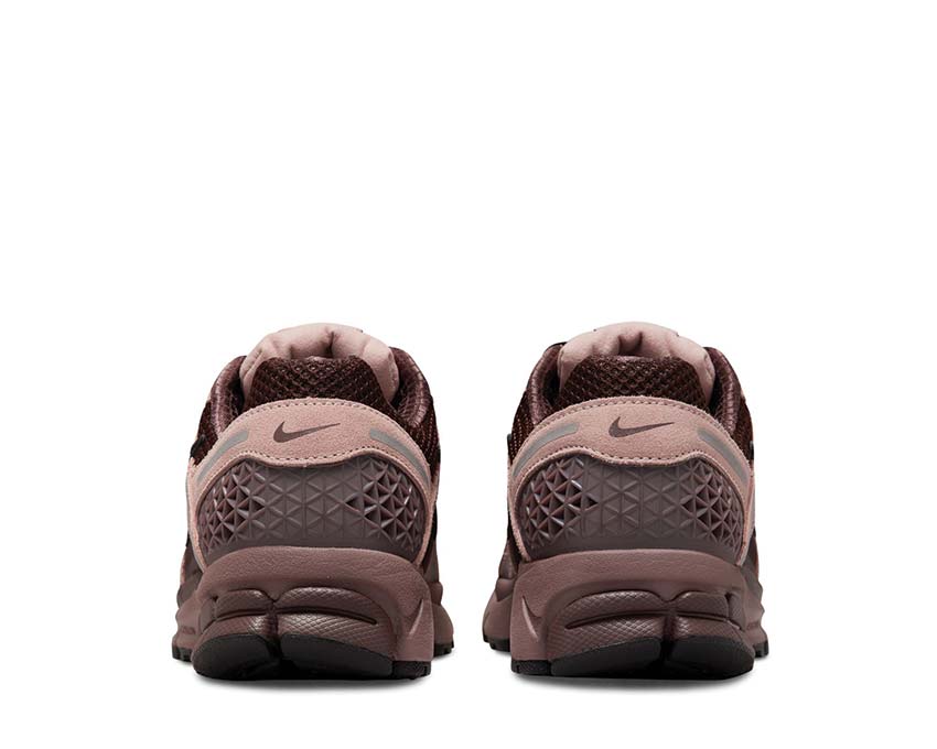 Nike Zoom Vomero 5 W "Plum Eclipse"