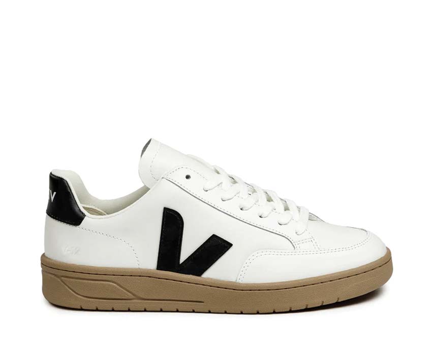 Veja V-12 Leather