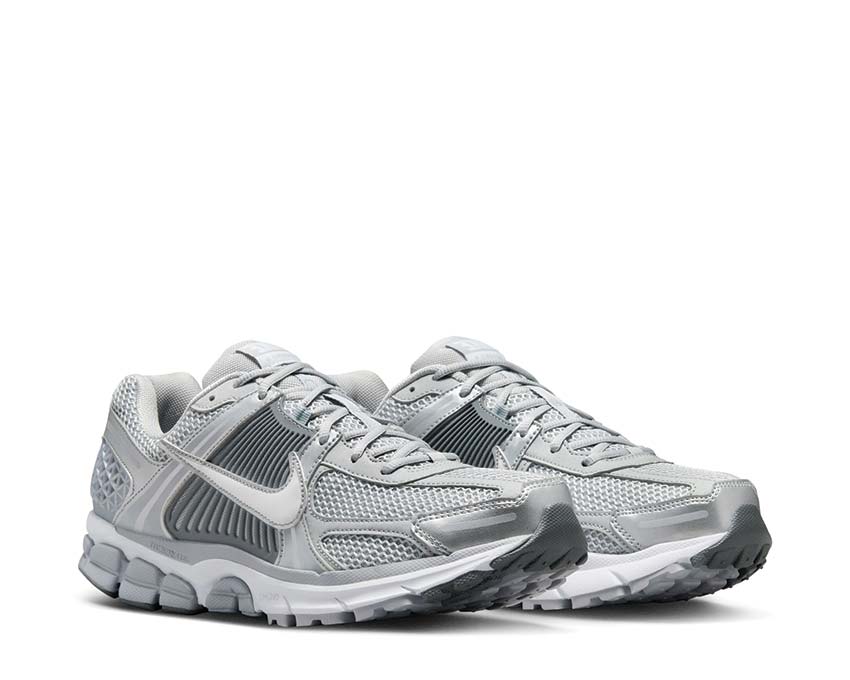 Nike Zoom Vomero 5 "Cool Grey"