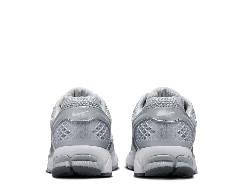 Nike Zoom Vomero 5 "Cool Grey"